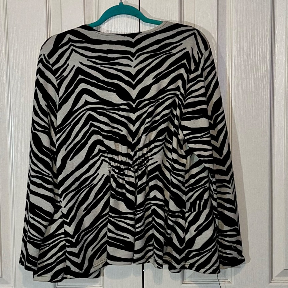 Roz&Ali Zebra Print Open Front Cardigan Sz 1x - image 4